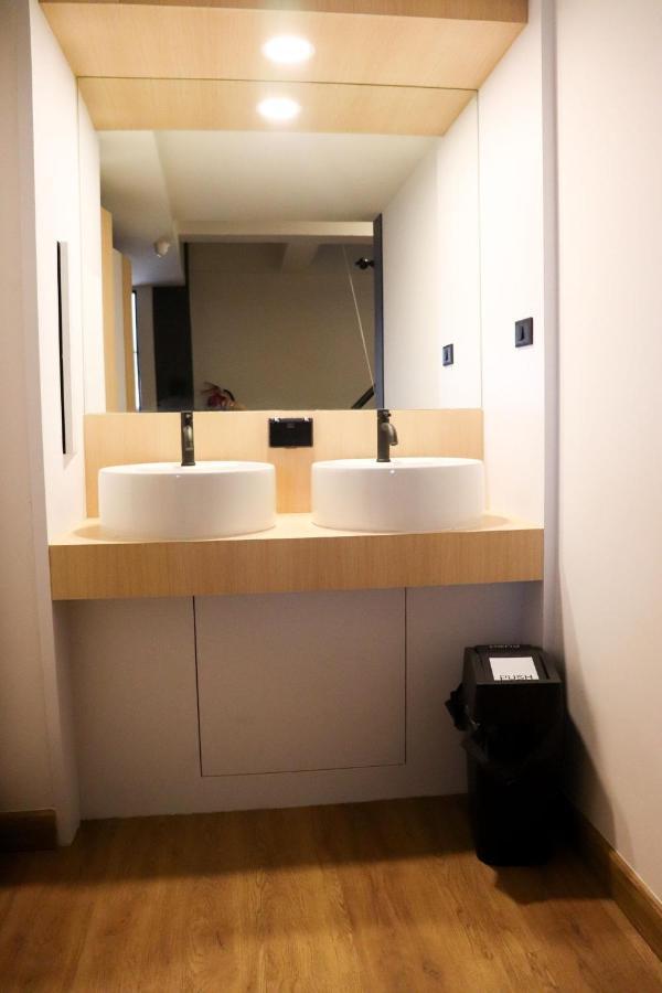 W2 Hostel Čiang Mai Exteriér fotografie