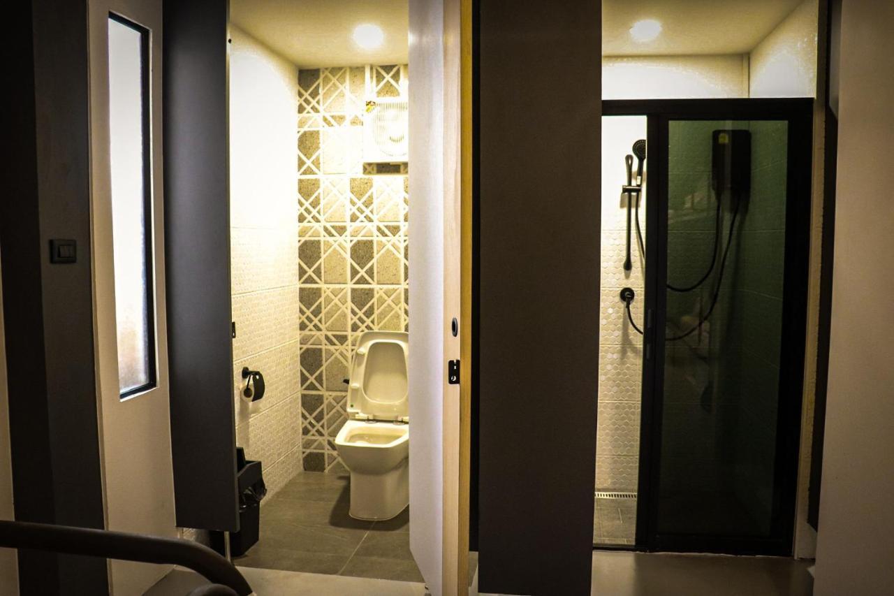 W2 Hostel Čiang Mai Exteriér fotografie
